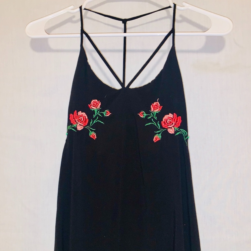 Flowery Tank Top w/ Neat Straps